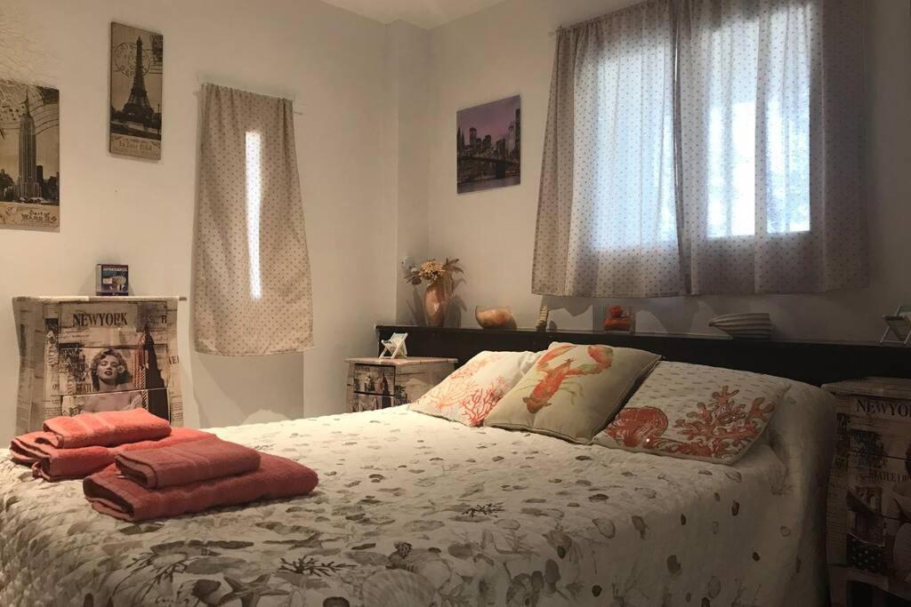 Apartamento En La Playa De Calafell. Barcelona Bagian luar foto