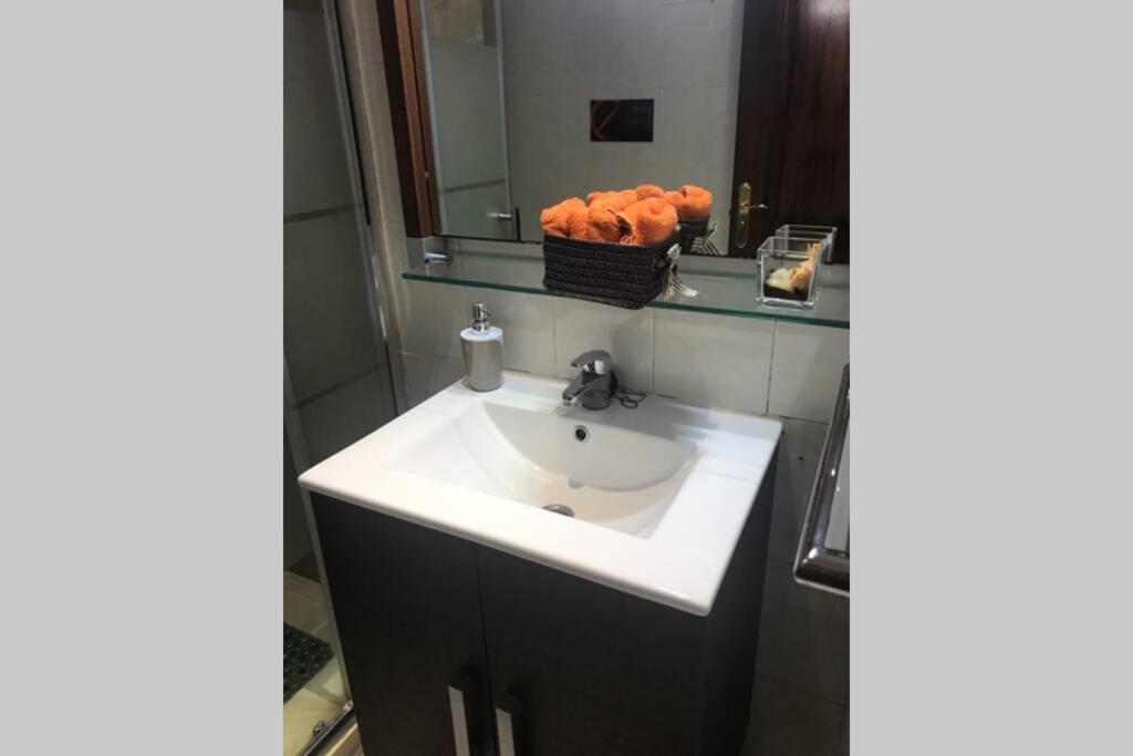 Apartamento En La Playa De Calafell. Barcelona Bagian luar foto